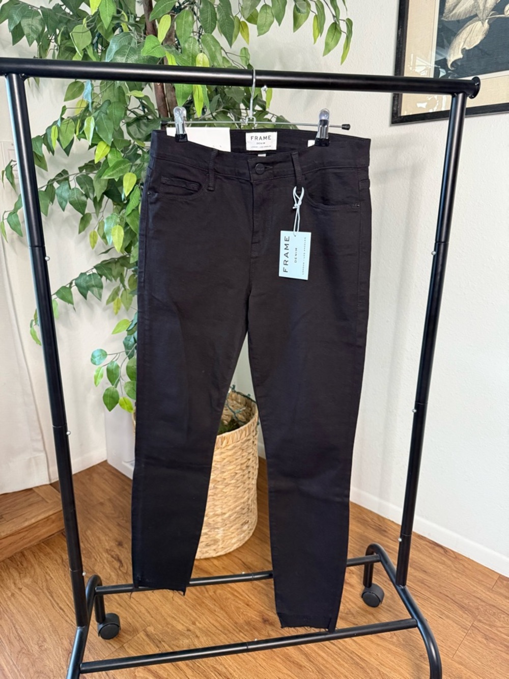 NWT FRAME Le Skinny de Jeanne Black Mid Rise Jeans Size 29